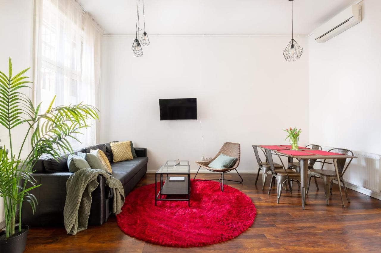 Red Dot One - New Unit In Heart Of Jewish Quarter Apartment Budapest Ngoại thất bức ảnh