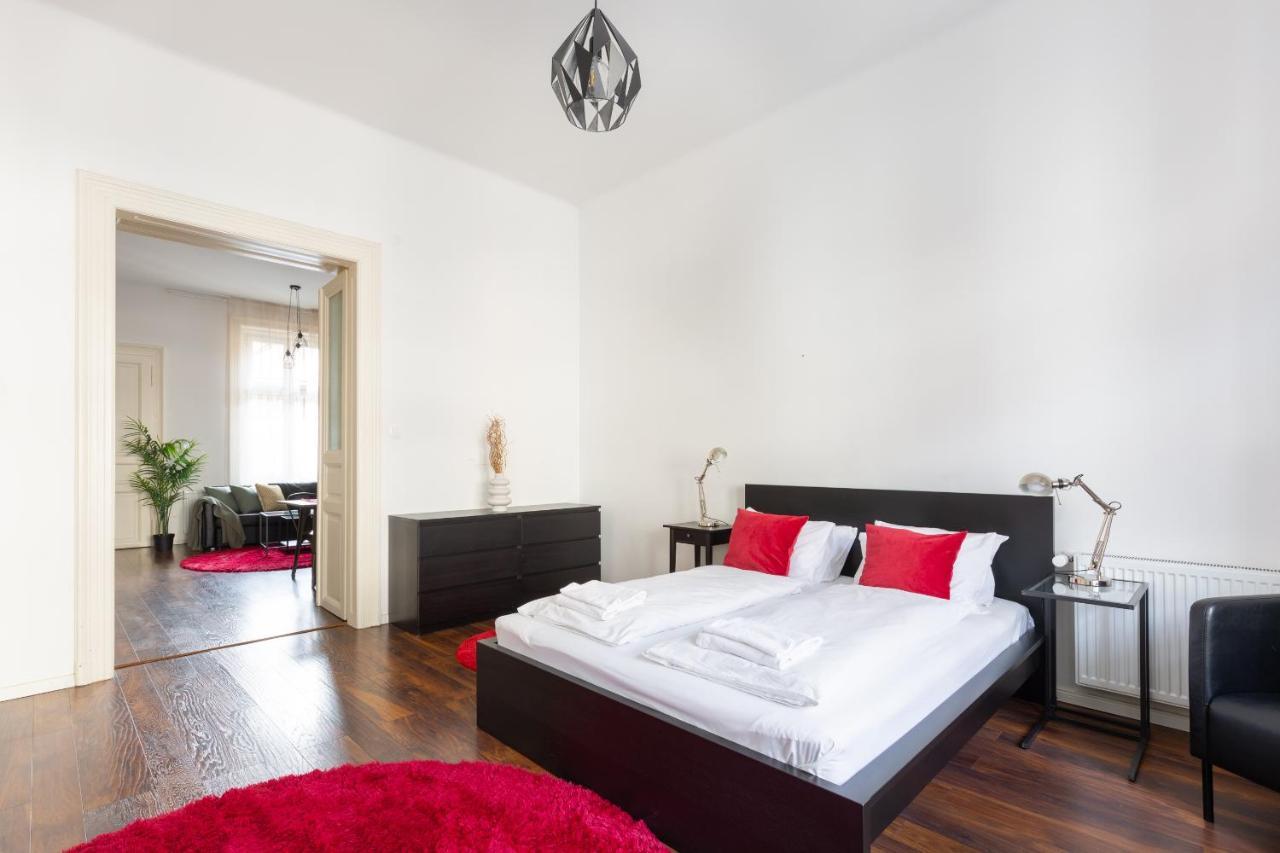 Red Dot One - New Unit In Heart Of Jewish Quarter Apartment Budapest Ngoại thất bức ảnh